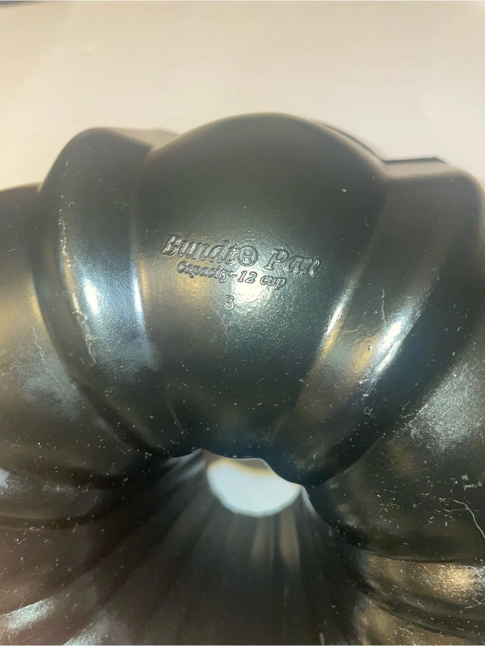 Nordic Ware Bundt Pan Classic 12 Cup Capacity 10
